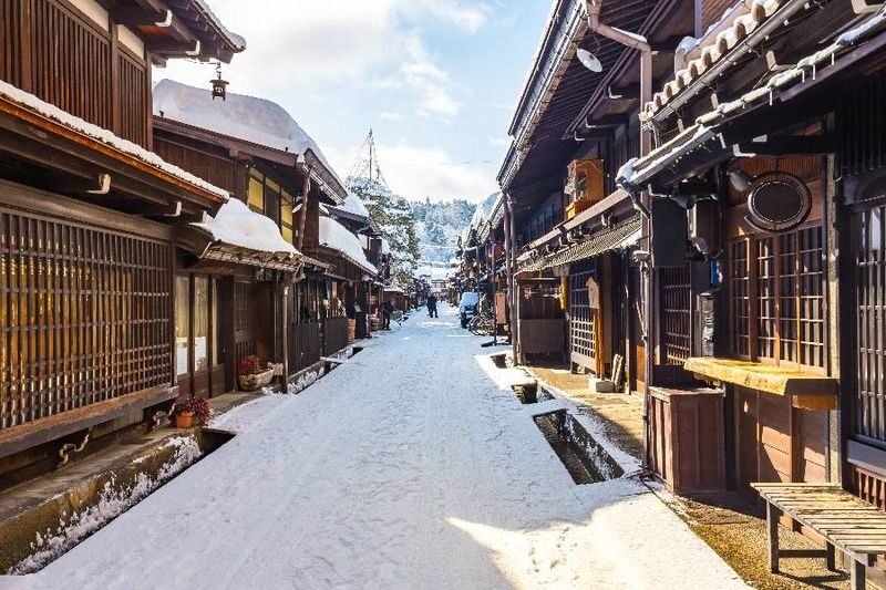 Shirakawa-go Winter Illumination & Hida Takayama Full-Day Tour - Winter planning and cancellation terms