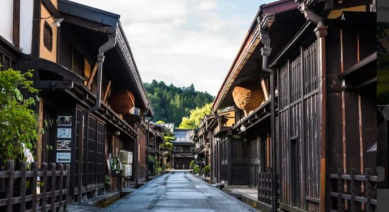 Shirakawago &Hida & Takayama SnowWall 2Days Tour from Nagoya - Authentic Insights from Reviews