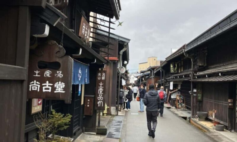 Shirakawago &Hida & Takayama SnowWall 2Days Tour from Nagoya - Good To Know