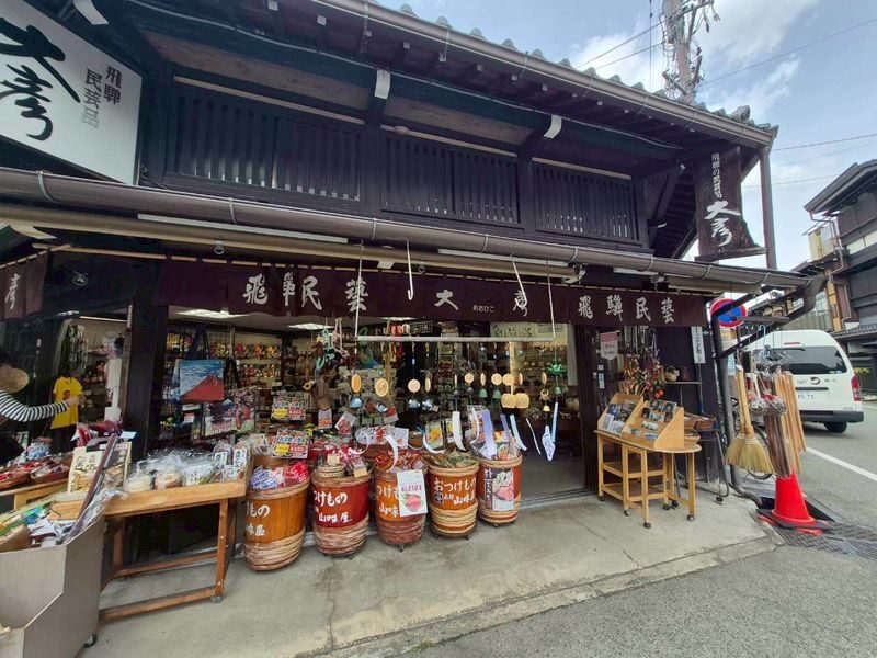Shirakawago&HidaTakayama&Tateyama 2 Days Trip from Osaka/Nagoya - What the bus tour does well
