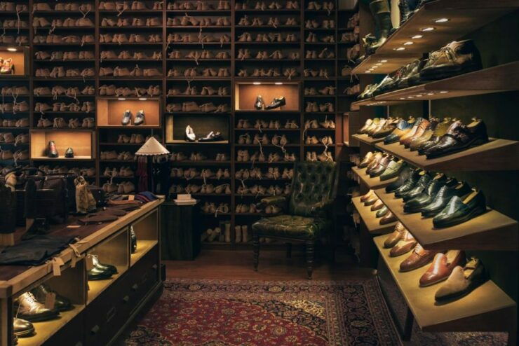 Shoe Shine Course & Manufacture Visite - Craftsmanship and Tradition