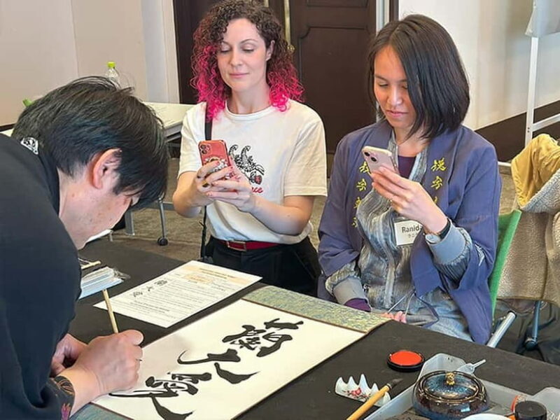 Shonan: Learn Calligraphy from Last Master of Hisseki-jutsu - Creating Your Souvenir