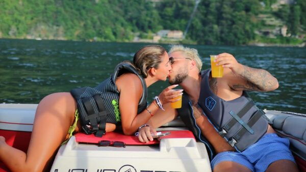 SHOOTING PHOTO FOR COUPLES IN VILLA ON LAKE COMO - Meeting and Arrival Instructions