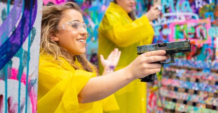 Shooting Spinning: Private Art Experience - Experience Duration and Language