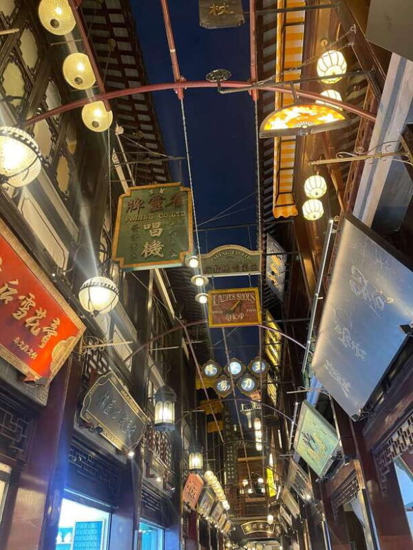 Shop Like a Local:Exploring the Market with a Native's Touch - Practical Details and Tips