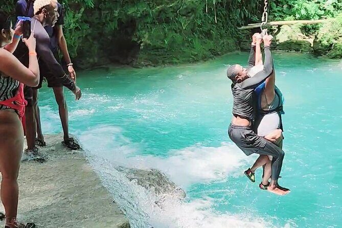 Shopping, Bluehole, Secret Falls and Dunns River from Montego Bay - FAQ