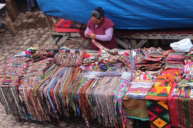 Shopping Experience: Cusco - Chinchero Markets From Cusco - The Sum Up