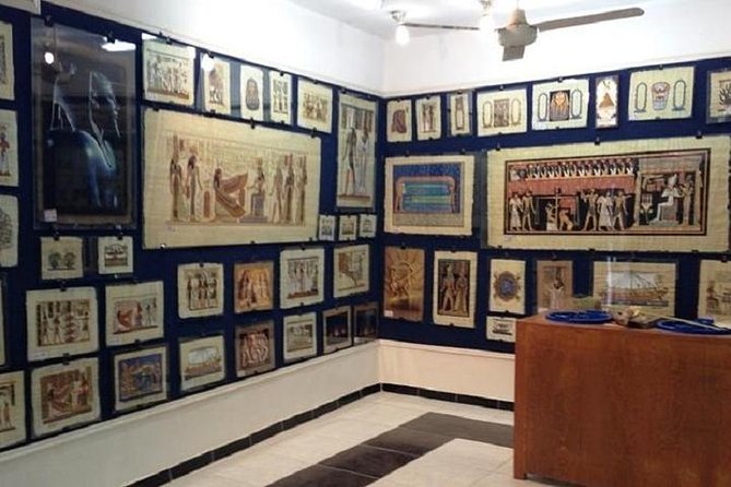 Shopping Private Tour to Papyrus Perfume Bazaars Cotton - Good To Know