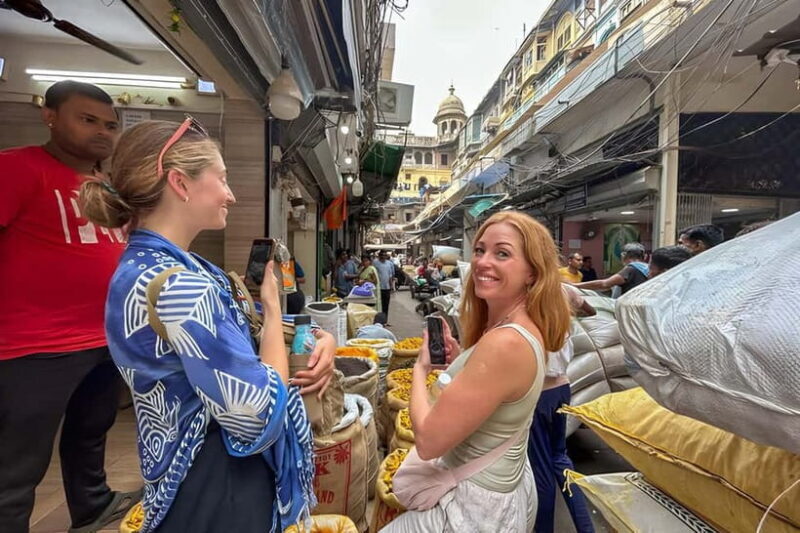Shopping Tour of Old Delhi and New Delhi With Guide - Who is This Tour Perfect For?