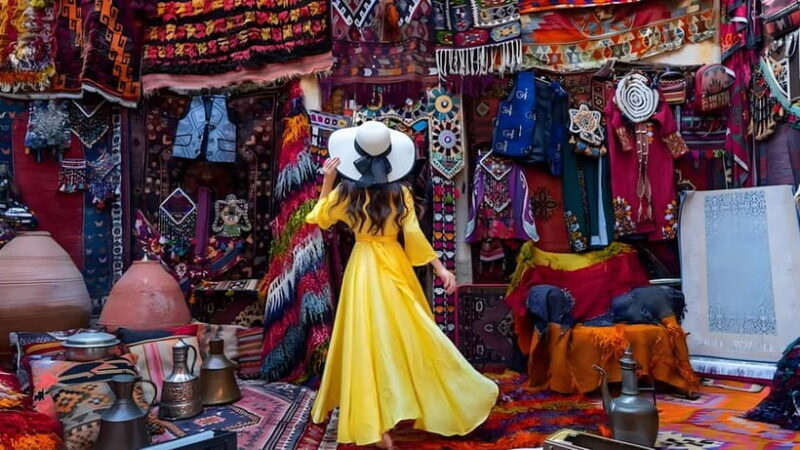 Shopping Tour of Old Delhi and New Delhi With Guide - Good To Know