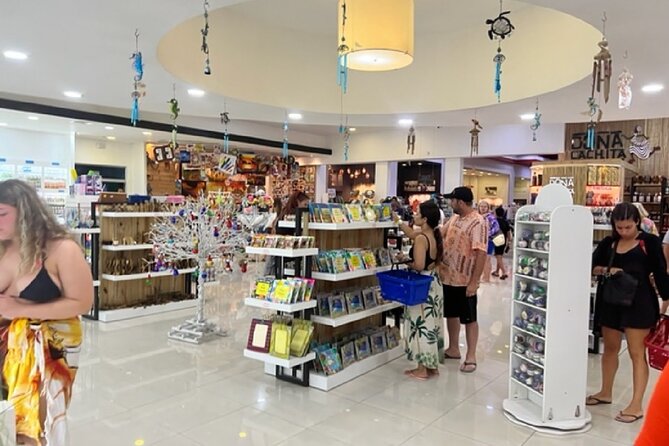 Shopping Tours Cigar Factory Souvenirs, Rum, Chocolate Factory - Cigar Factory Experience