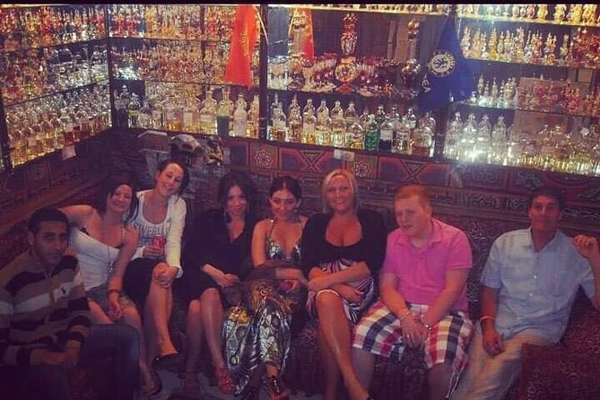 Shopping & Visit Papyrus Museum & Lunch, Dinner in Cairo & Giza Day Tour - Shopping Experience