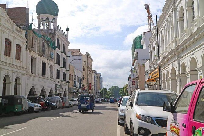 Shore Excursion Colombo Port to Kelaniya Temple & Colombo City for 1 to 2 People - What to Expect from the Colombo Port to Kelaniya Temple & City Tour