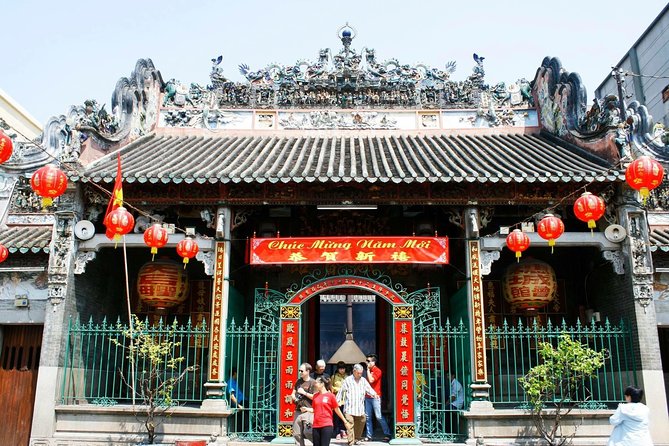 Shore Excursion: DISCOVER CHINA TOWN by CYCLO From SAI GON PORT - Lady Thien Hau Temple and Cha Tam Church