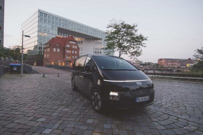 Shore Excursion From Kiel to Hamburg. Private Van Tour. - Transportation Information