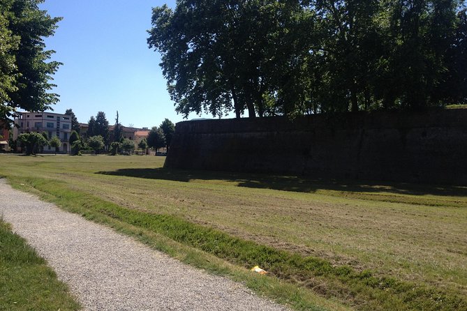 Shore Excursion From Livorno to Pisa and Lucca - Free Time to Explore Pisa