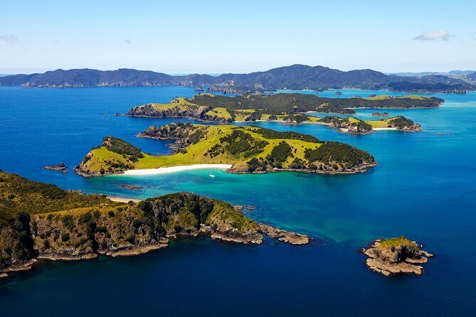 Shore Excursion: Hole in the Rock Cruise with Island stopover - FAQ