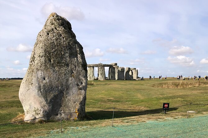 Shore Excursion Stonehenge & Salisbury Cathedral (Magna Carta) - Private Transport Included