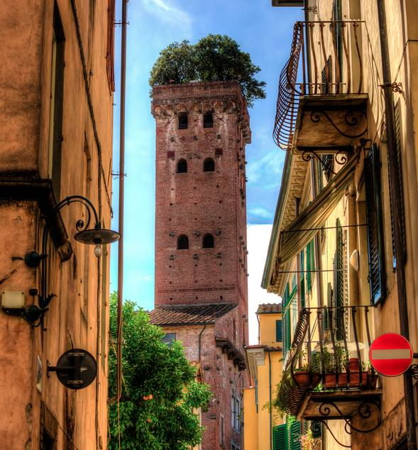 Shore Trip From La Spezia: Pisa,Lucca,Lunch & Tasting Winery - Itinerary Highlights