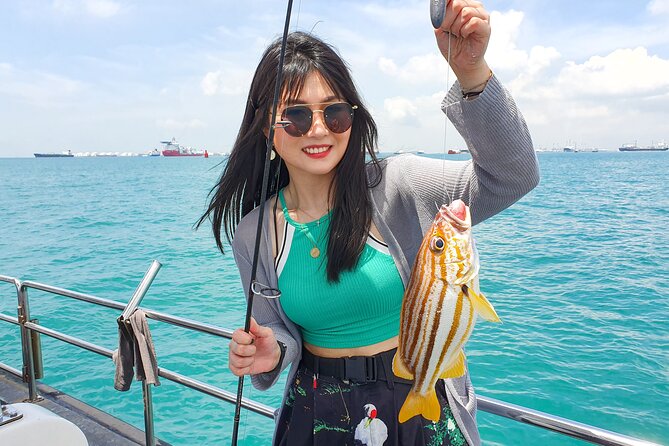 Short Fishing Trip Around Southern Islands of Singapore - Fishing Spots Around the Southern Islands