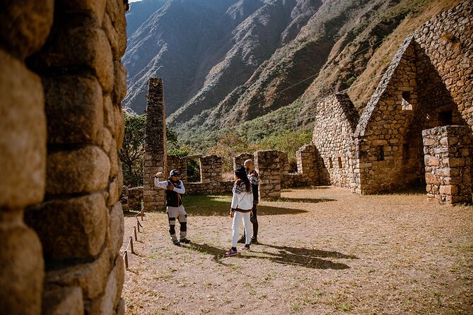 Short Inca Trail to Machu Picchu - 2 Days - Inclusions and Features