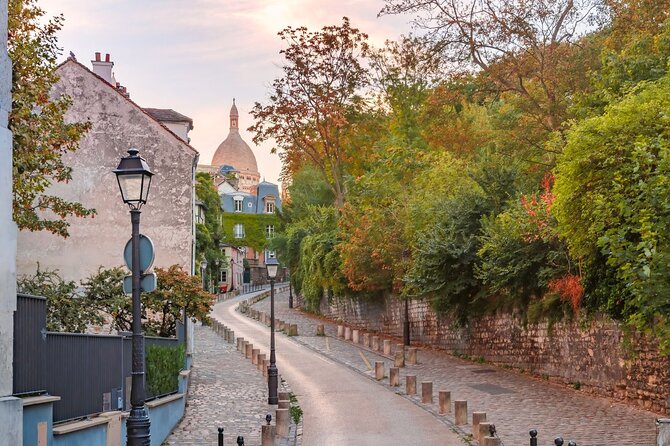Show and Aperitif the Montmartre of Writers - Writing Workshops and Retreats in Montmartre