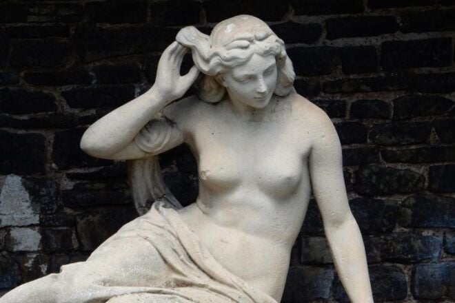 Shrewsbury: Quirky Self-Guided Smartphone Heritage Walks - The Event That Brought Down St Chads Tower