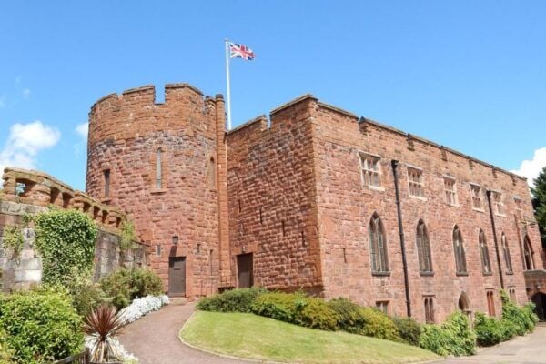 Shrewsbury: Quirky Self-Guided Smartphone Heritage Walks - Explore the Heart of the Border Town