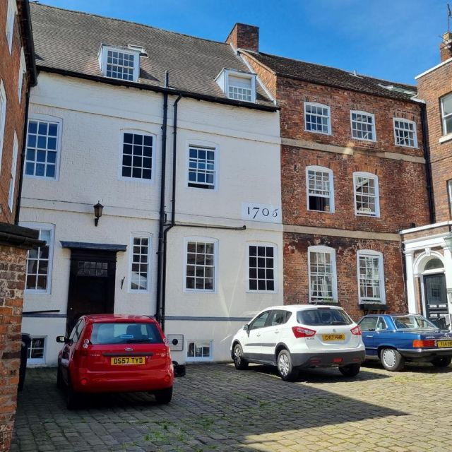 Shrewsbury: Walking Tour & Audio Guide of Darwin's Origins - Significant Shakespearean Figures and Local Guide