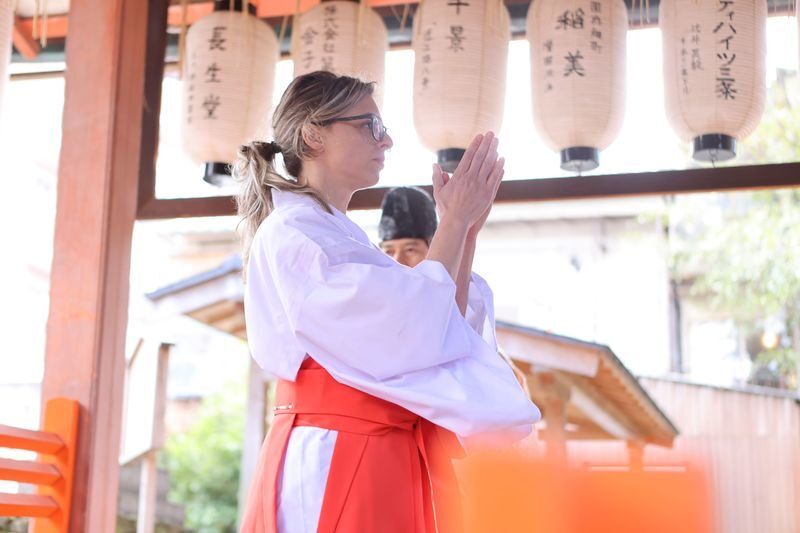 Shrine-Maiden Experience in Kyoto - Photo time, with a few practical limits