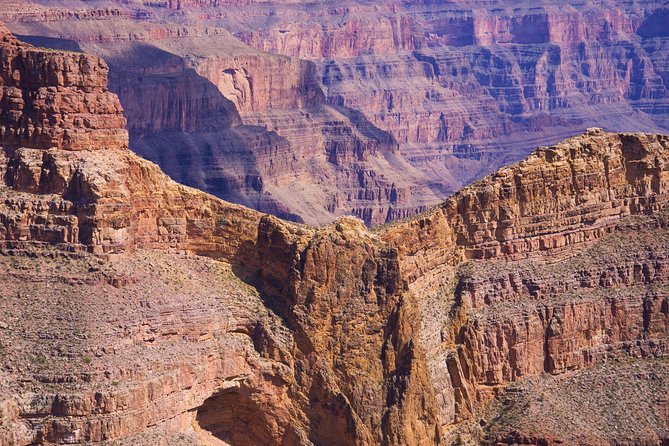 Shuttle Between Las Vegas and Grand Canyon West - Pricing and Booking