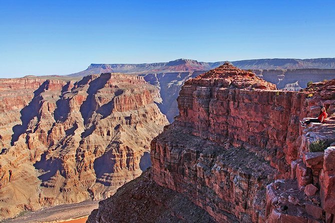 Shuttle Between Las Vegas and Grand Canyon West - Independent Travel Options