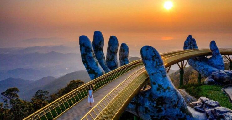 Shuttle Bus Da Nang- Golden Bridge- Hoi an by Night- Danang - Tour Highlights