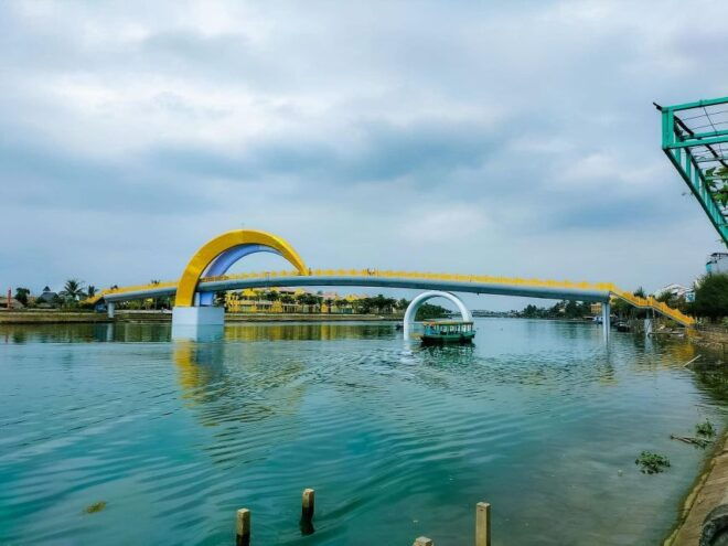 Shuttle Bus Da Nang- Hoi an 7.30 Am/ 12.30 PM/ 4.30 PM - User Interaction