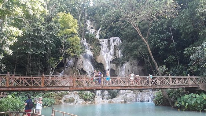 Shuttle Bus Ticket to Kuang Si Waterfalls - Common Questions