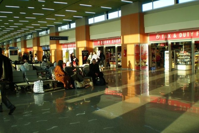 Shuttle Direct : From Agadir Airport (Aga) to Hôtels City Center - Modern, Air-conditioned Vehicles