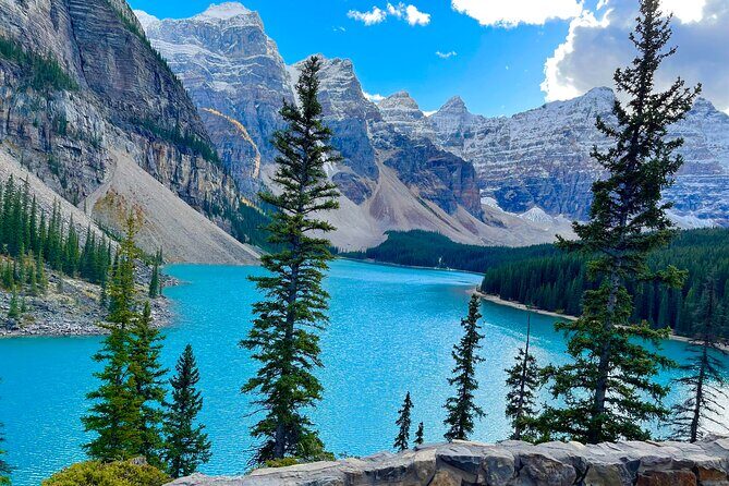 ShuttleBus 2way Banff to Lake Louise (1Hr) and Moraine Lake (1Hr) - Good To Know