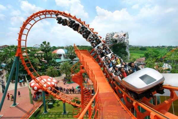 Siam Amazing Park: Water Park Ticket and Buffet Lunch - Food and Dining Options