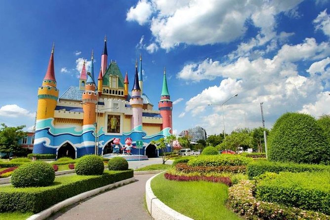 Siam Park City Amusement Park in Bangkok With Buffet Lunch & Return Transfer - Buffet Lunch Details