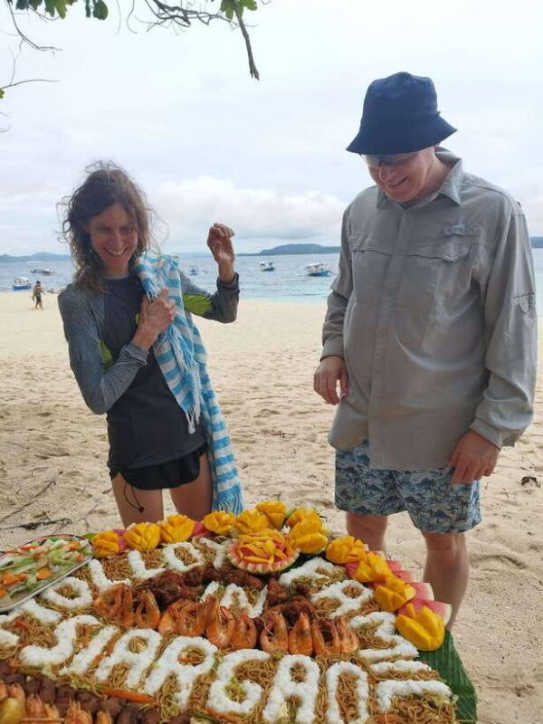 Siargao:Tri Island Hopping Naked Island, Daku, Guyam w/Lunch - Who Might Not Love It?