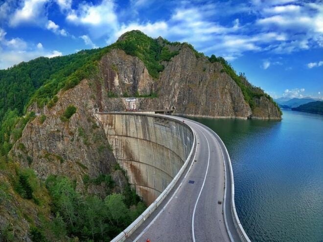 Sibiu: Famous Transfagarasan Road and Balea Lake Day Tour - Scenic Experiences