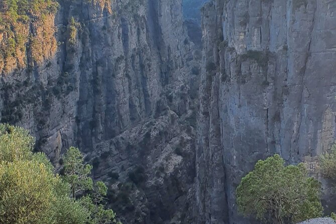 Side: Adler Canyon - Reviews