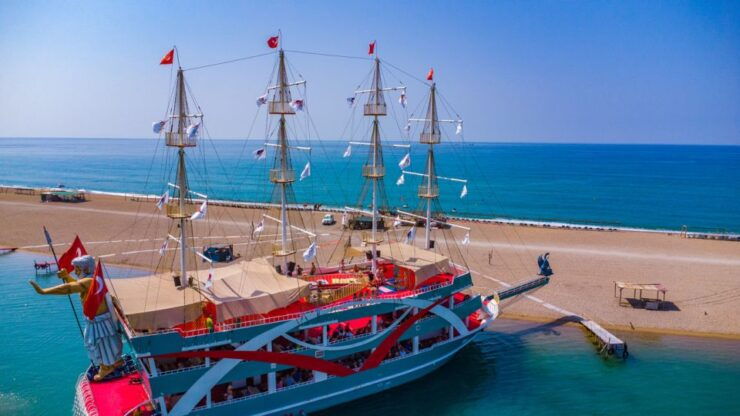 Side: All-Inclusive Boat Ride and Foam Party - Activity Details