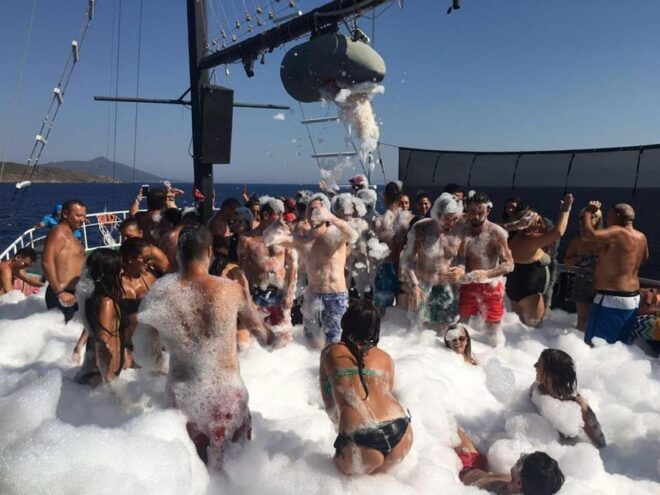Side All Inclusive Boat Tour: Discover Mediterranean Secrets - Activities Onboard