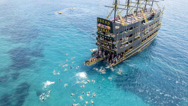 Side: All Inclusive Luxury Boat Trip & Free Time in Alanya - Experience Highlights
