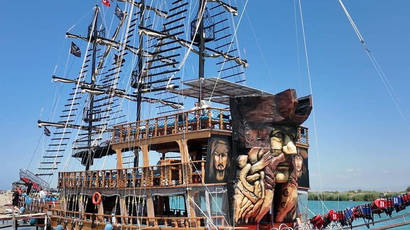 Side: Dolphin Boat Tour With Lunch Foam party Swimming - Who Should Consider This Tour?