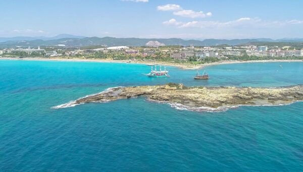 Side: Dolphin Island Boat Tour With Lunch And Soft Drinks - Booking and Cancellation Policy