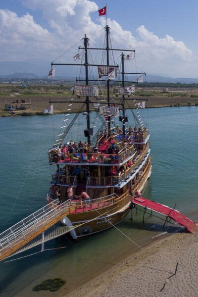 Side: Dolphin Island Boat Trip With Lunch & Unlimited Drinks - Booking Information
