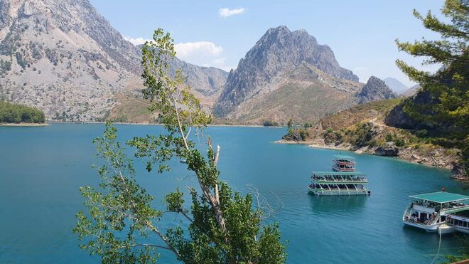 Side: Green Canyon Boat Tour With Open Buffet Lunch & Drinks - Detailed Itinerary
