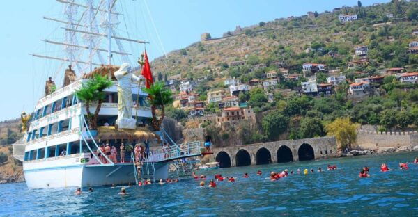 Side Harem Maldiv Yacht: Luxury Boat Tour - Tips for a Memorable Experience